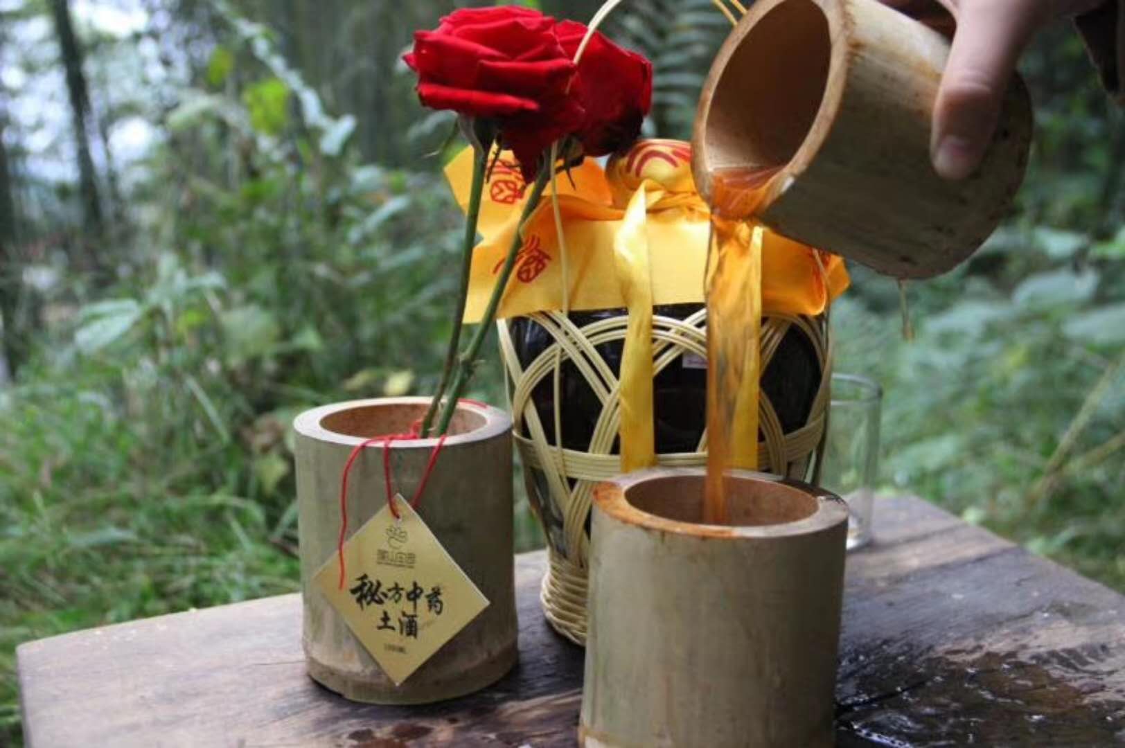 雪莲果酒